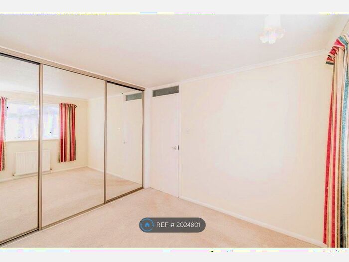 3 Bedroom Terraced House To Rent In Janaway Gardens, Southampton, SO17