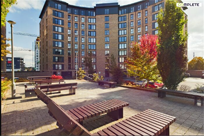 2 Bedroom Flat To Rent In Lincoln Apartments, Block E, B15