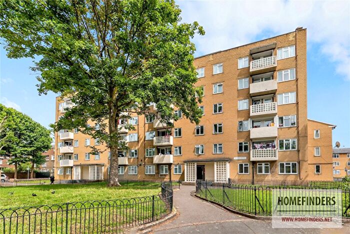 2 Bedroom Flat For Sale In Rusell House, London, E14