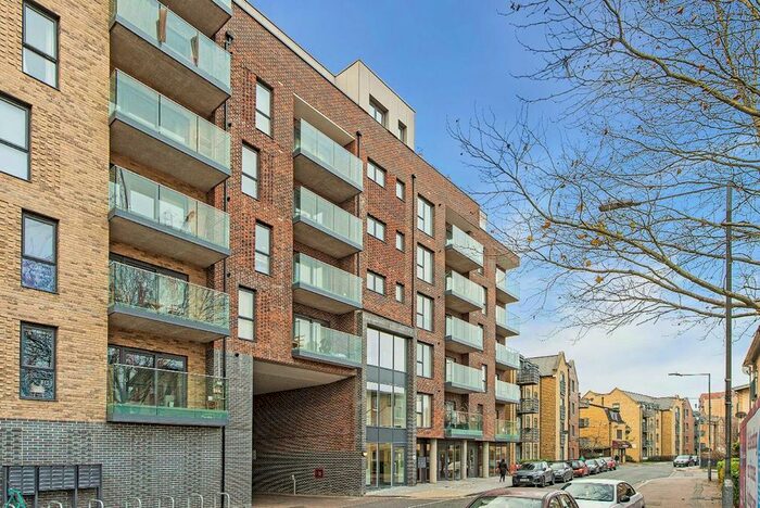 1 Bedroom Flat To Rent In Abbey Road, Barking, IG11