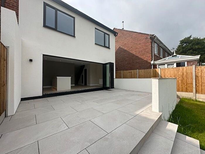 3 Bedroom Property To Rent In Woodland Avenue, Kidderminster, DY11