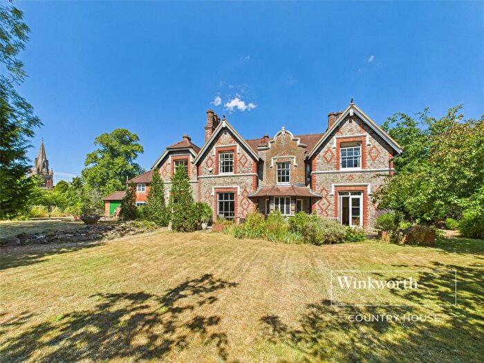 6 Bedroom Detached House For Sale In New Lane Hill, Tilehurst, Reading, Berkshire, RG30