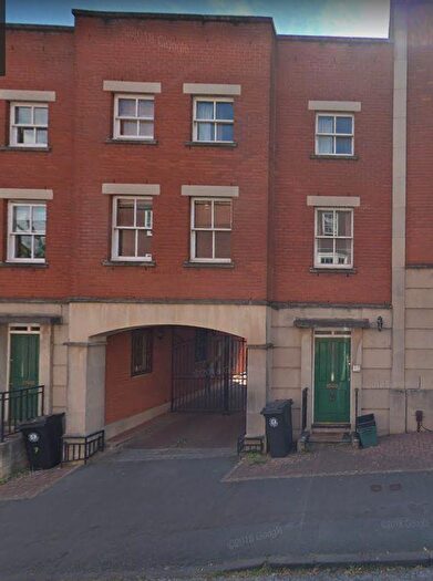 4 Bedroom Terraced House To Rent In Alfred Place, Bristol, BS2