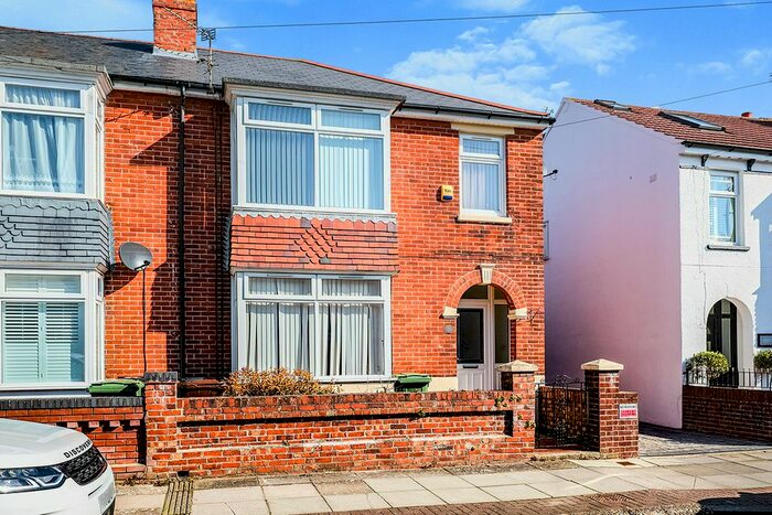 3 Bedroom Detached House To Rent In Merrivale Road, Portsmouth, Hampshire, PO2