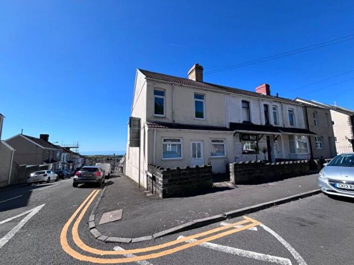 5 Bedroom End Of Terrace House To Rent In Danygraig Road, Port Tennant, Swansea, SA1
