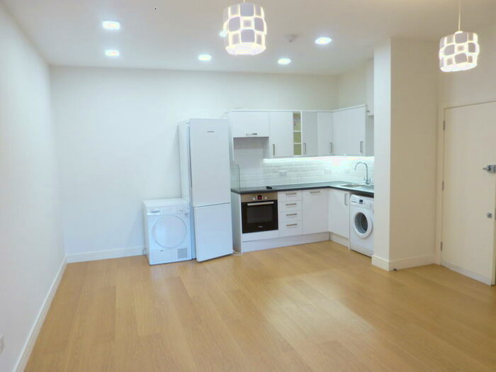 2 Bedroom Property To Rent In Helenslea Avenue, London, NW11