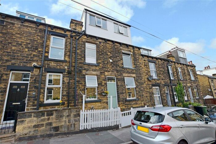 3 Bedroom Terraced House To Rent In Cowley Road, Rodley, Leeds, LS13