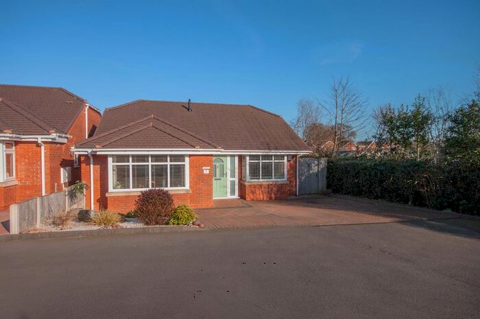 3 Bedroom Detached Bungalow For Sale In Castle Gate, Rugeley, WS15