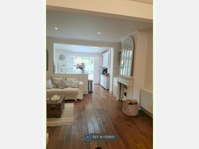 3 Bedroom Semi-Detached House To Rent In Edna Road, Raynes Park, SW20