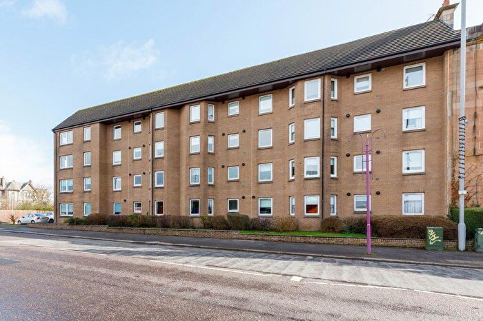 1 Bedroom Retirement Property For Sale In Homeburn House, Fenwick Road Giffnock, G46