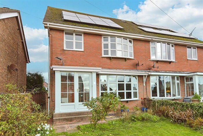 4 Bedroom Semi Detached House For Sale In Bedhampton Road, Havant, Hampshire, PO9