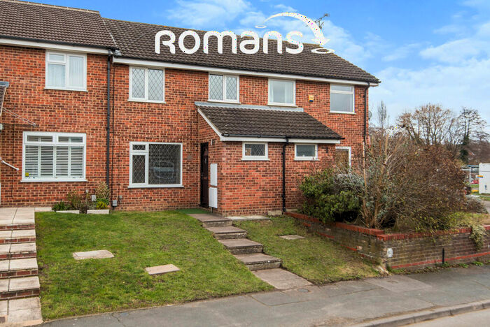 3 Bedroom Terraced House To Rent In Buckingham Way, GU16