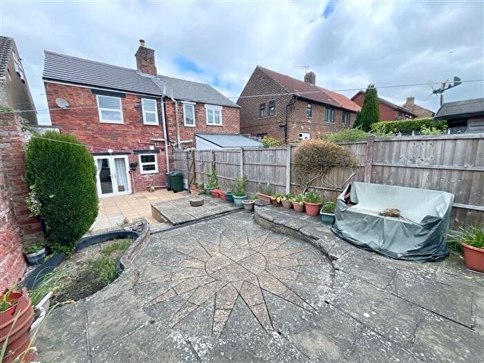 3 Bedroom Semi-detached House For Sale In Firvale, Harthill, Sheffield, S26
