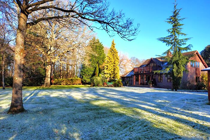 4 Bedroom Detached House For Sale In Shaws Lane, Southwater, RH13