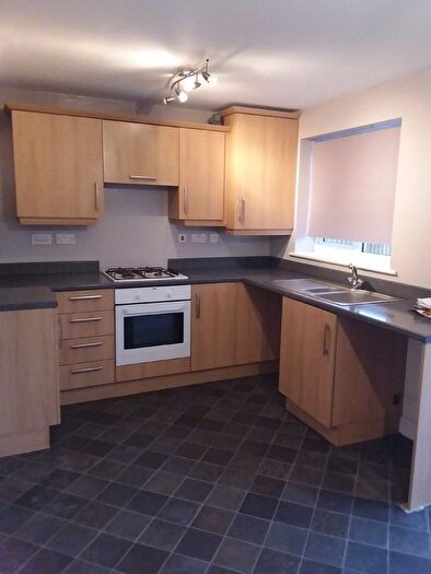 3 Bedroom Semi-Detached House To Rent In Aidans Close, Clay Lane, Doncaster, DN2