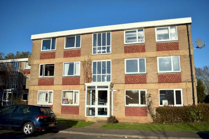 2 Bedroom Apartment To Rent In Langton Close, Addlestone, KT15