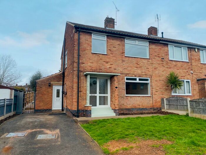 3 Bedroom Semi-Detached House To Rent In Martin Drive, Chaddesden, Derby, DE21