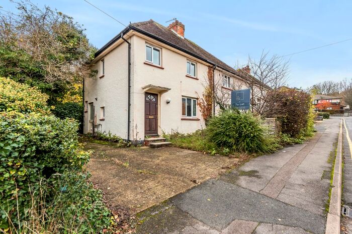 3 Bedroom Semi-Detached House To Rent In The Oval, Guildford, GU2