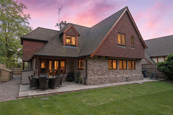 5 Bedroom Detached House For Sale In Copthorne Road, Felbridge, RH19