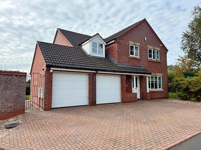 5 Bedroom House For Sale In Drovers Orchard, Bromyard, HR7