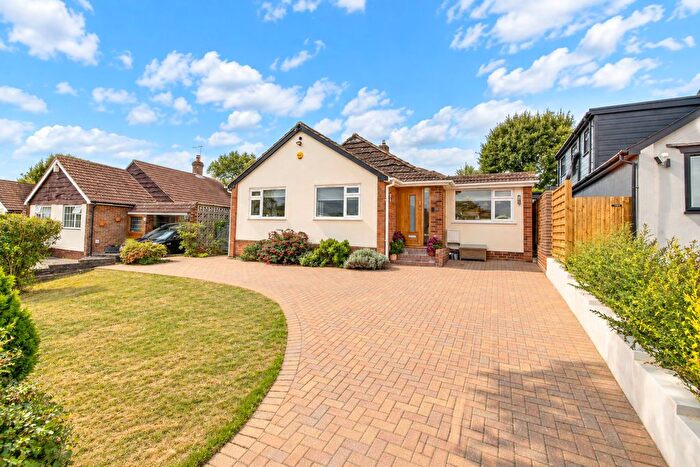 4 Bedroom Detached Bungalow For Sale In Cranfield Crescent, Cuffley, EN6