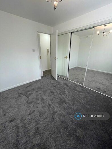 2 Bedroom Flat To Rent In Gogarloch Syke, Edinburgh, EH12