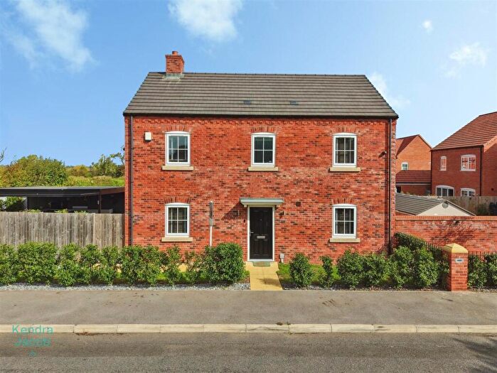 4 Bedroom Detached House For Sale In Walkeringham Road, Beckingham, Doncaster, DN10