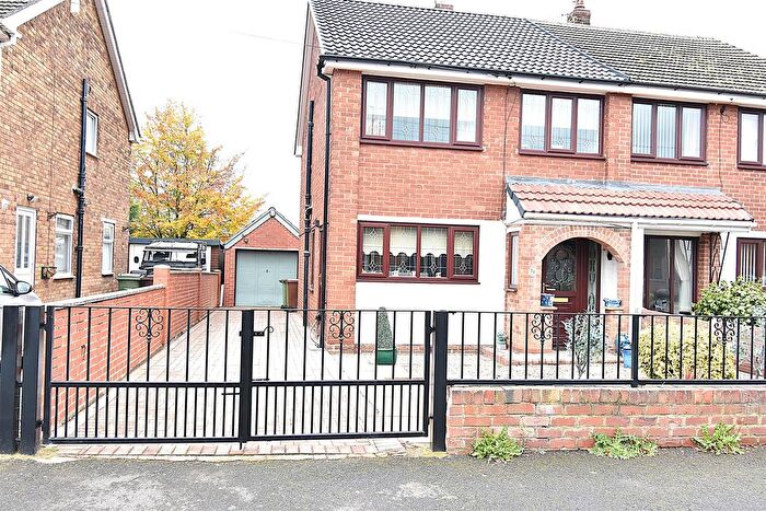 3 Bedroom Semi-Detached House For Sale In Denholme Meadow, South Elmsall, Pontefract, WF9