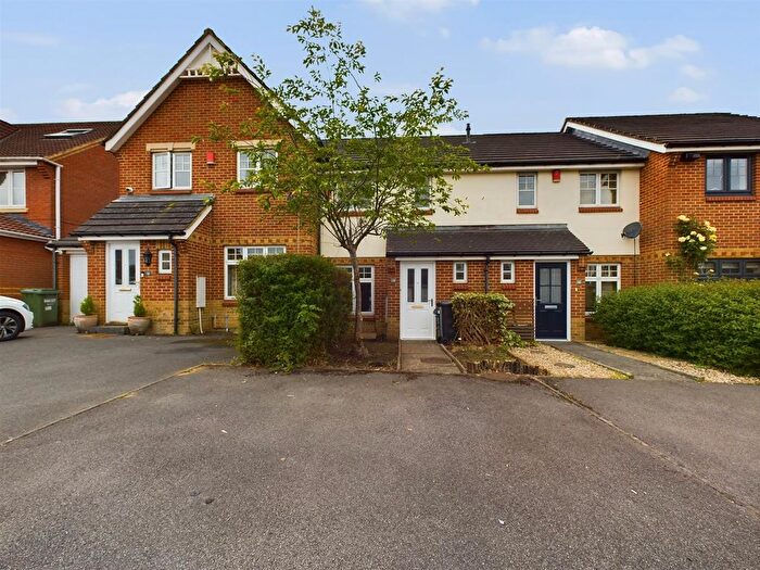 2 Bedroom Terraced House To Rent In Tunbridge Way, Bristol, BS16