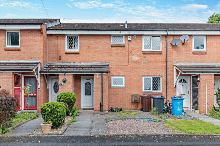 2 Bedroom Flat For Sale In Zinnia Drive, Irlam, Manchester, M44