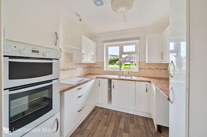 2 Bedroom Semi-Detached Bungalow For Sale In Shipley Close, South Brent, TQ10