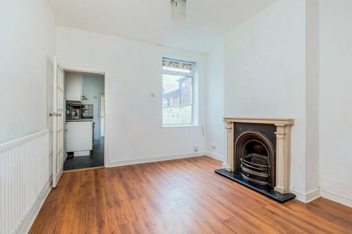 2 Bedroom Terraced House To Rent In Macclesfield Street, Burslem, ST6