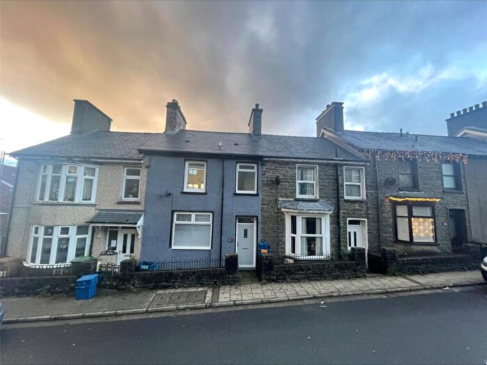 2 Bedroom Terraced House For Sale In High Street, Blaenau Ffestiniog, Gwynedd, LL41