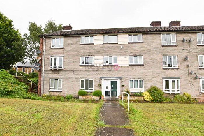 2 Bedroom Flat To Rent In Streetfield Crescent, Mosborough, S20