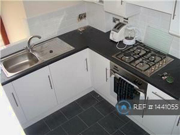 2 Bedroom Flat To Rent In St. Marys Place, Aberdeen, AB11