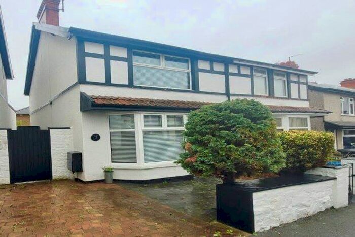 3 Bedroom Property To Rent In Stamford Street, Aberconwy, LL31