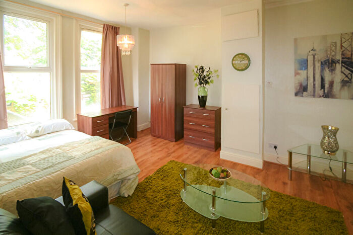 1 Bedroom Flat To Rent In Vinery Road, Leeds, LS4