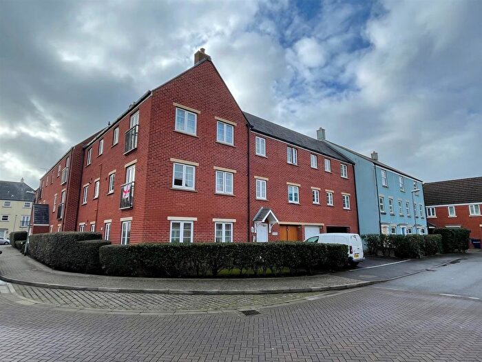 2 Bedroom Flat For Sale In Marconi Drive, Highbridge, TA9