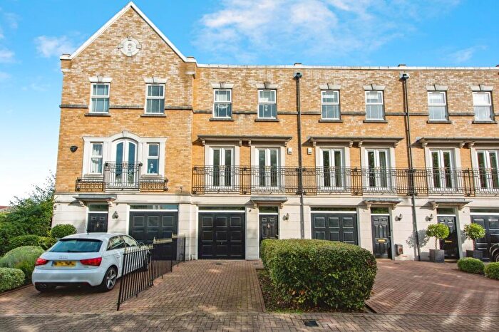 4 Bedroom Terraced House For Sale In St. Martins Lane, Beckenham, BR3