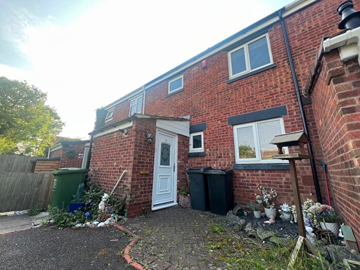2 Bedroom Terraced House To Rent In Mainstone Close, Redditch, B98