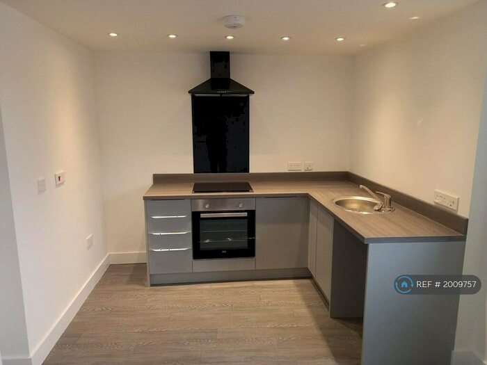 1 Bedroom Flat To Rent In St. James Street, Weston-Super-Mare, BS23