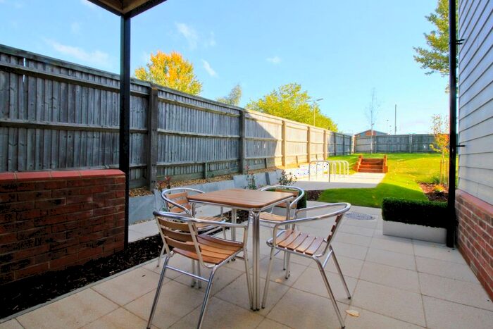 2 Bedroom Flat To Rent In Oxford Road, Kidlington, OX5