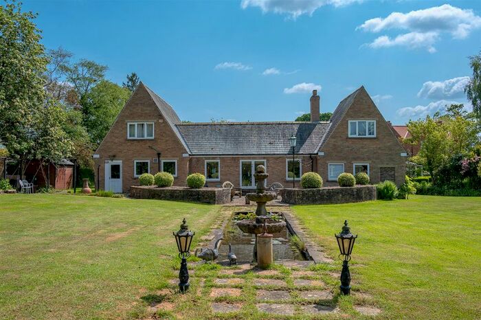 6 Bedroom Detached House For Sale In Whinny Lane, Claxton, York, YO60