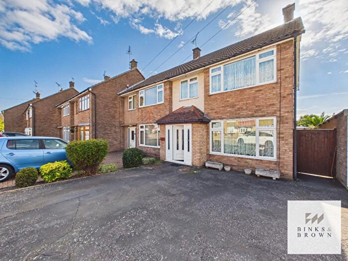 3 Bedroom Semi-Detached House For Sale In Andersons, Corringham, Essex, SS17