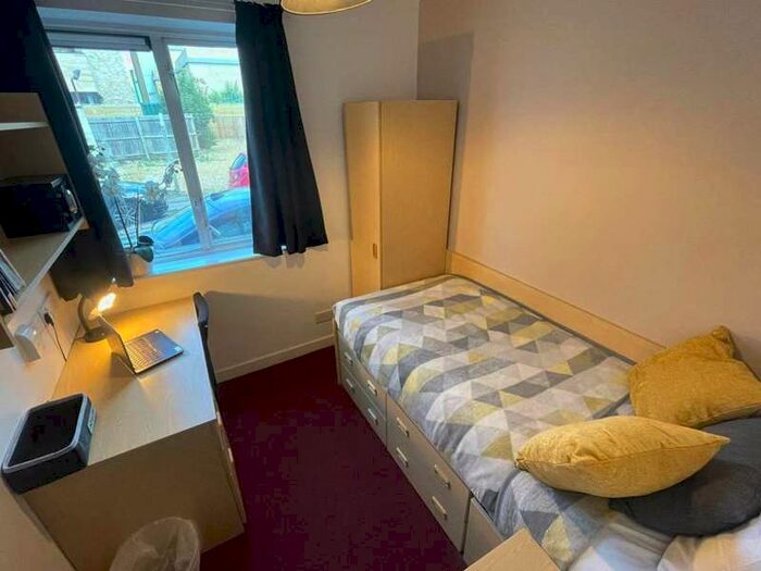 1 Bedroom Property To Rent In Varsity House Occupation Road, Cambridge, CB1