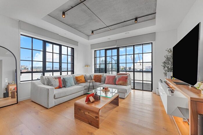 2 Bedroom Flat For Sale In Agar House, Orchard Place, E14