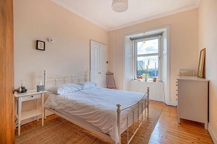 1 Bedroom Apartment For Sale In Dumbarton Road, Partick, Glasgow, G11