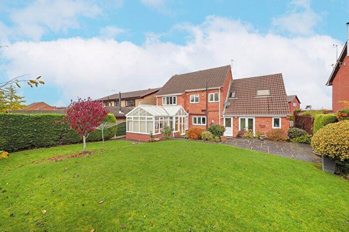 5 Bedroom Detached House For Sale In Fenland Way, Walton, Chesterfield, S40