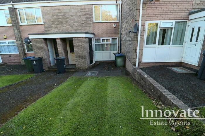 1 Bedroom Flat To Rent In Ascot Walk, Oldbury, B69