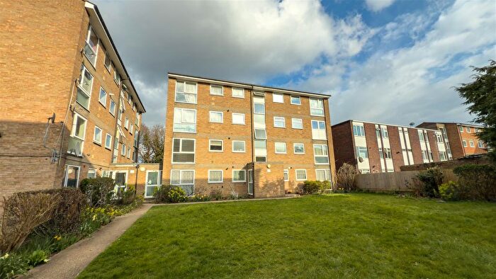2 Bedroom Flat To Rent In Dormers Wells Lane, Southall, UB1